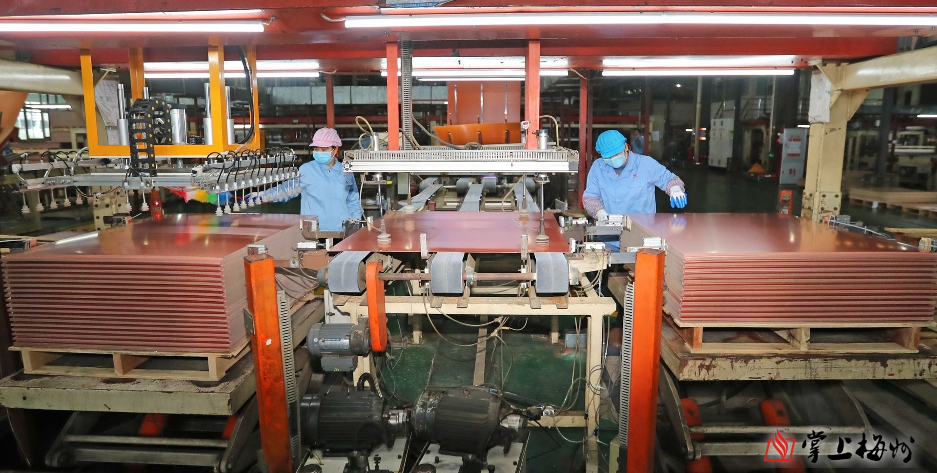 工業(yè)技改增產(chǎn)能 疫情之下“選客戶”！威利邦電子2021年產(chǎn)值突破10億元大關(guān)